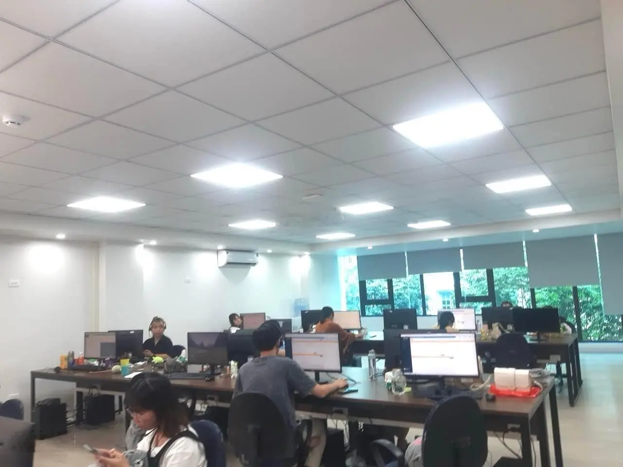 40ty - phố dương khuê - toà building 9t thang máy thông sàn - đường oto tránh -nhà mới đẹp đủ pccc