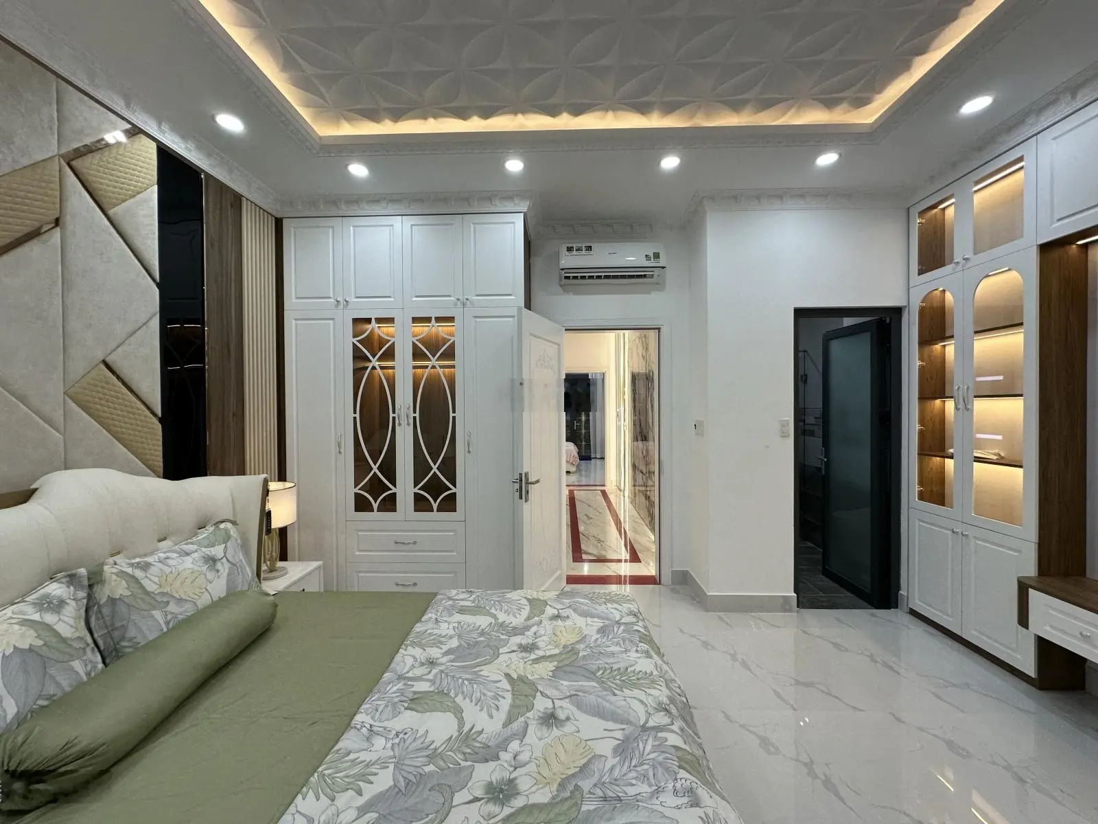Siêu phẩm nhà phố tân cổ điển [9 tỷ 2]- chỉ cách quận 7 5 phút di chuyển!