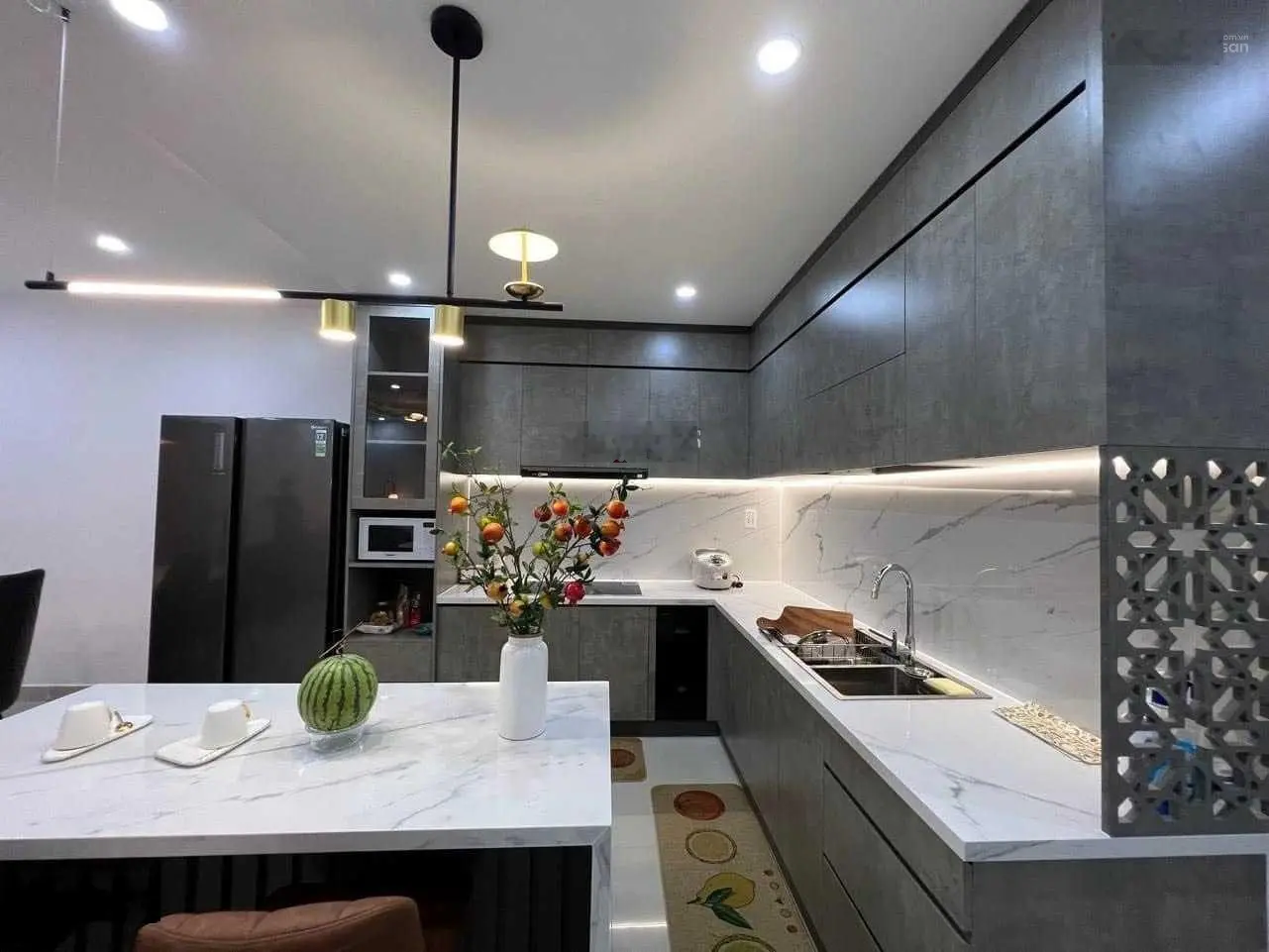 Chính chủ cần bán gấp căn hộ Resgreen Tower, Tân Phú DT 81m2 2PN 2WC giá 4.1:lh 0934 403 *** khánh