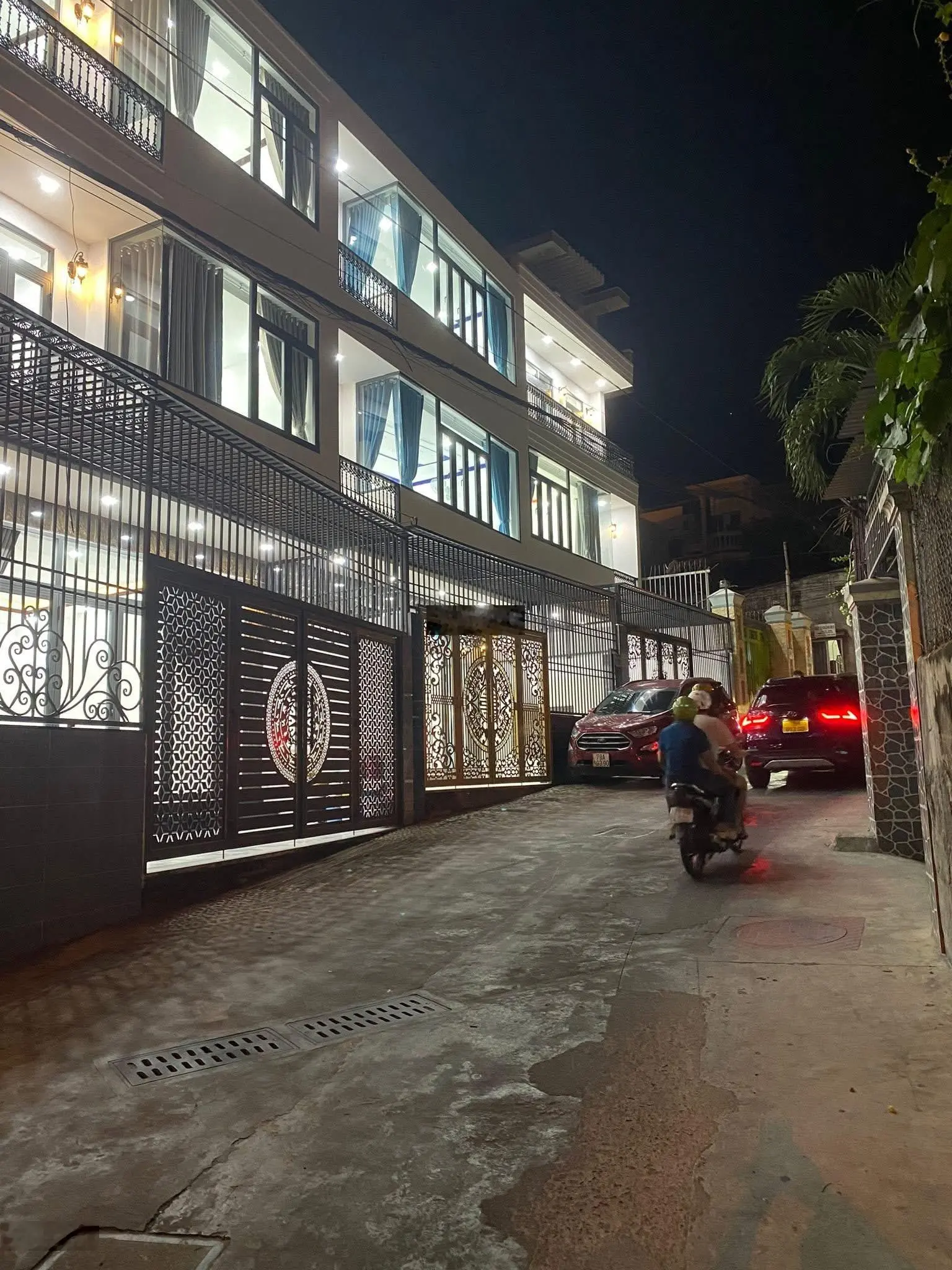 Bán căn nhà 3 tầng mới mặt tiền đường mai an tiêm