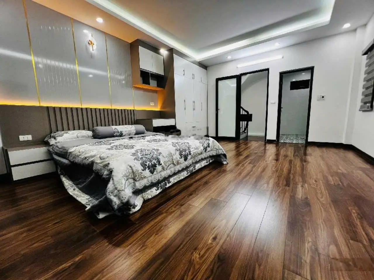 Bán Nhà Ngã Ba Ngọc Hồi 43,2 M,5T,5,1 tỷ