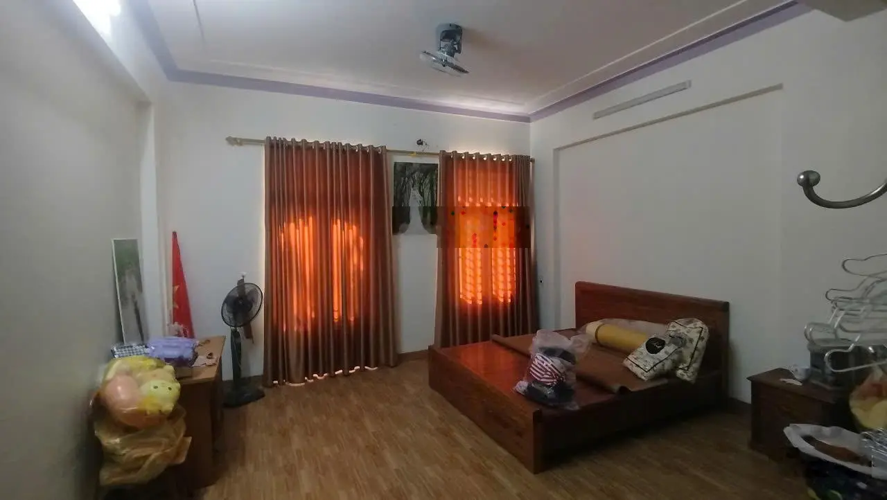 Bán nhà mặt phố tại Nam Ngạn, 4,65 tỷ, 95m2, view đẹp, chính chủ