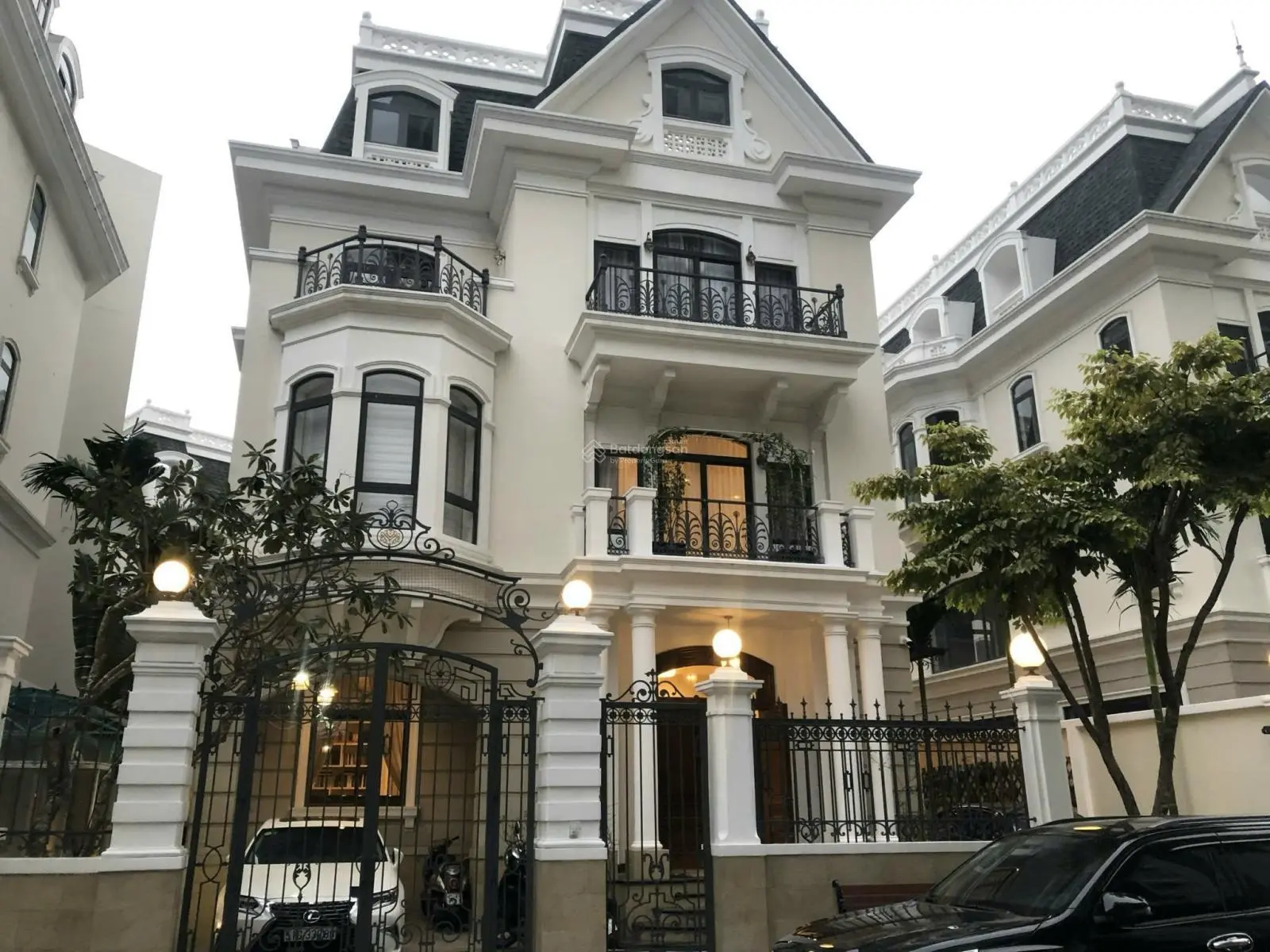Bán gấp - biệt thự Đường Điện Biên Phủ P.17 - Bình Thạnh công nhận: 320m2 hầm 3 tầng giá 48 tỷ
