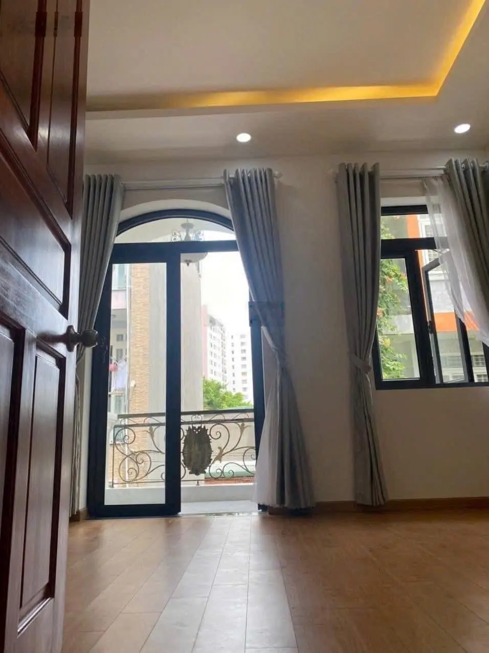 Bán Nhà Hẻm Xe Hơi - Khu Phân Lô Gần Phạm Văn Đồng Giao - Kha Vạn Cân - 3 Tầng Hoàn Công - Dt 52M2.