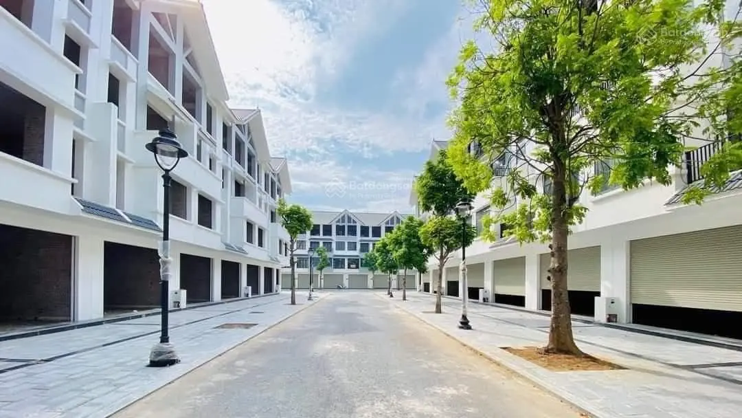 Duy nhất 1 căn Đông Dương DT 100m2, đường 12m giá nhỉnh 13tỷ - liên hệ 0981 738 ***