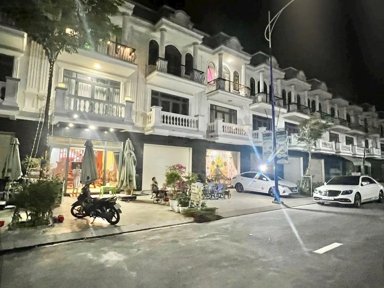 Bán shophouse giá tốt tại Thăng Long Central City, 3,3 tỷ, 100m2