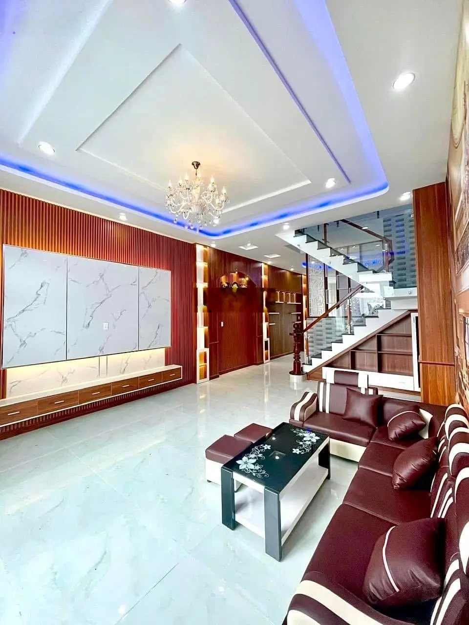 NHÀ MẶT TIỀN ĐƯỜNG 8m ngay Chợ, Khu Công Nghiệp Đ.Trịnh Như Khuê (60m2) chỉ 1Tỷ400triệu SHR