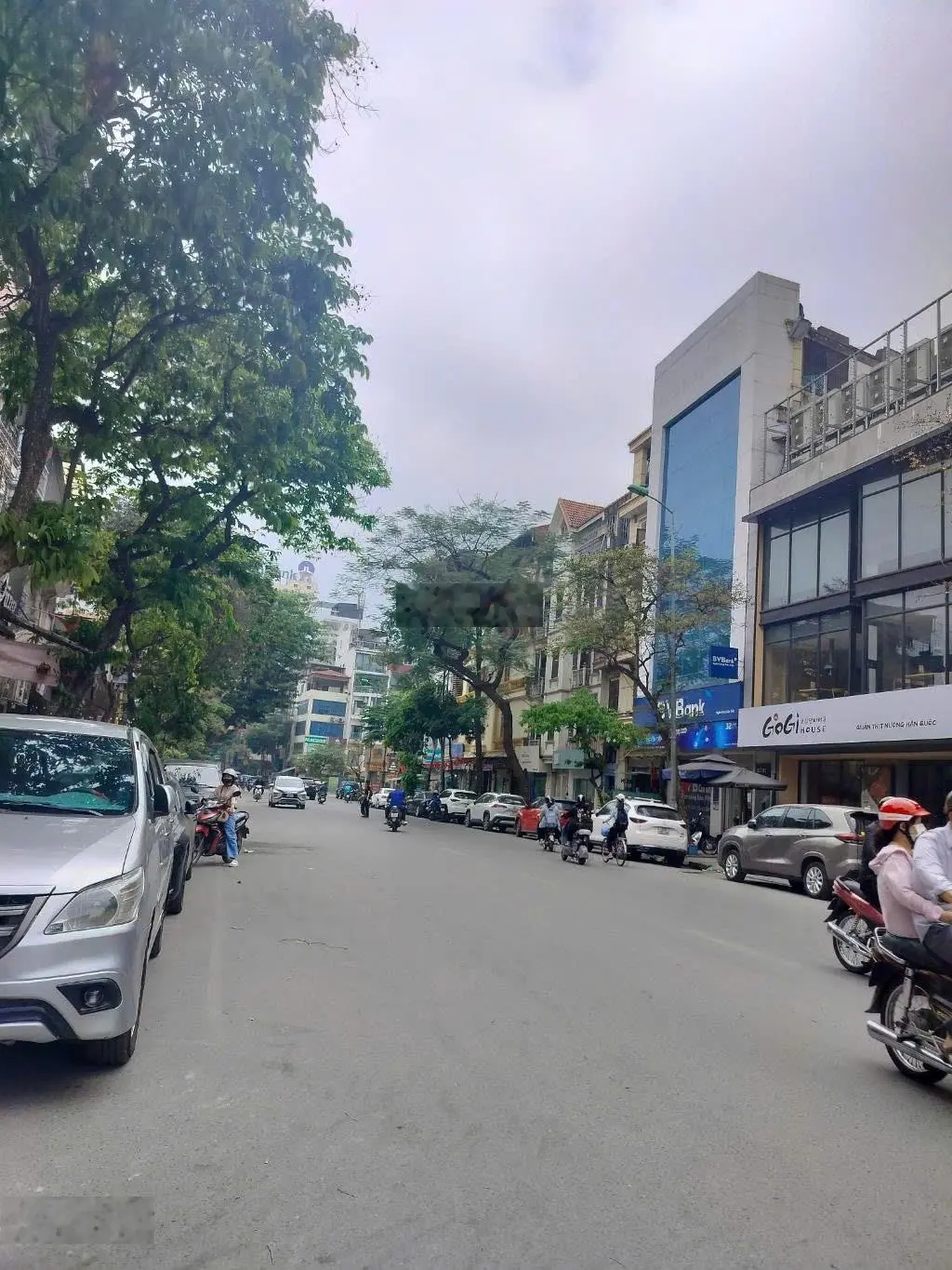 Chính chủ bán nhà mặt phố kim mã 52m 23 tỷ