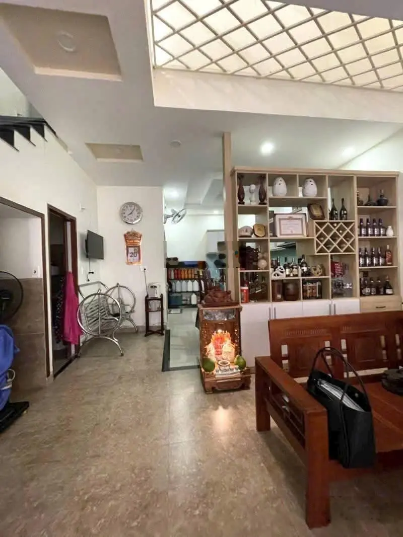 Bán nhà Hxh Trường Thọ Đăng Văn Bi gần Metro Thủ Đức 66m2 2 tầng hơn 5 tỉ