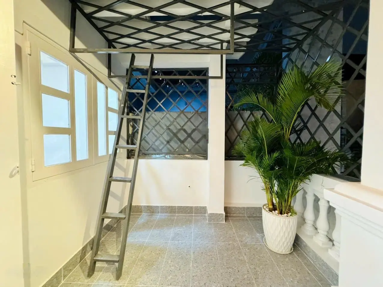 Cần bán nhà 2 lầu TL04 ngay Sacombanks sát Gò Vấp nhà mới vào ở ngay