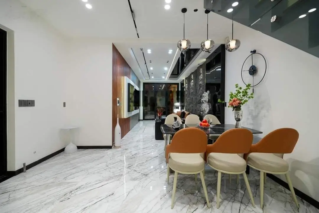 Chủ cần ngộp gấp nhà riêng giá sốc 2tỷ/94m2, gần ngay chợ Vĩnh Lộc,shr, đang cho thuê 11tr/tháng