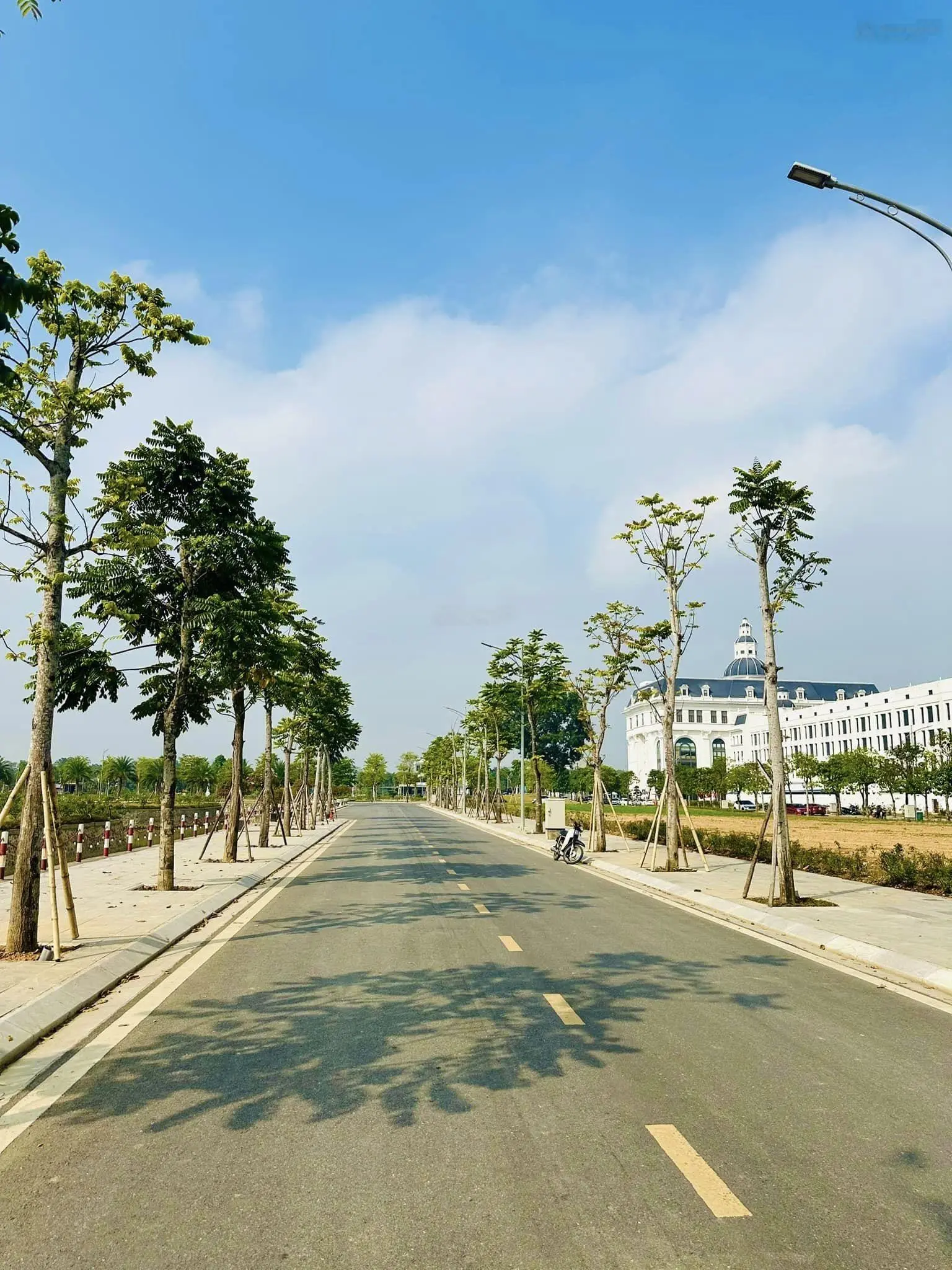 Tôi chính chủ cần bán LK17 view đảo vua ( sổ đỏ chính chủ ) tại Danko City