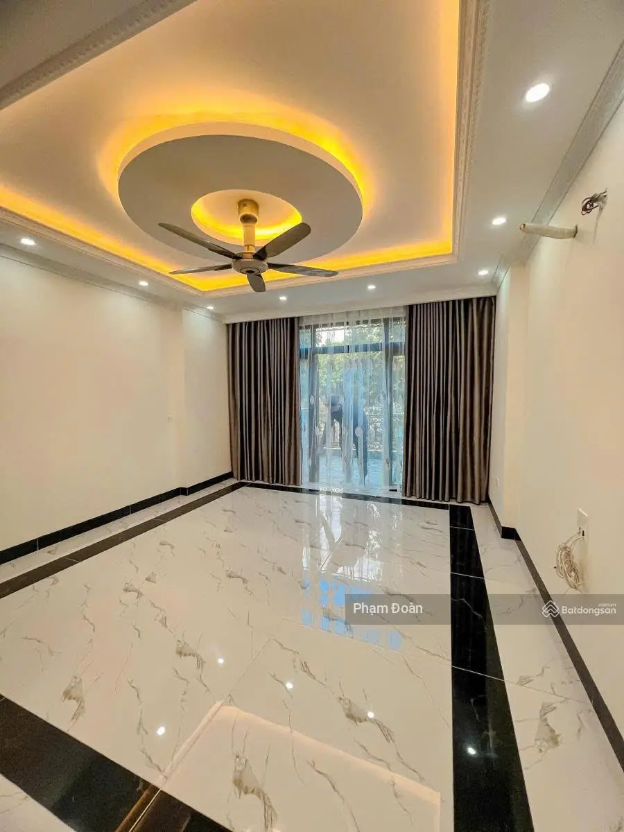 Bán nhà khu đô thị đại kim mới ,thang máy nhà đẹp ở ngay ,giá rẻ nhất khu chính chủ bán