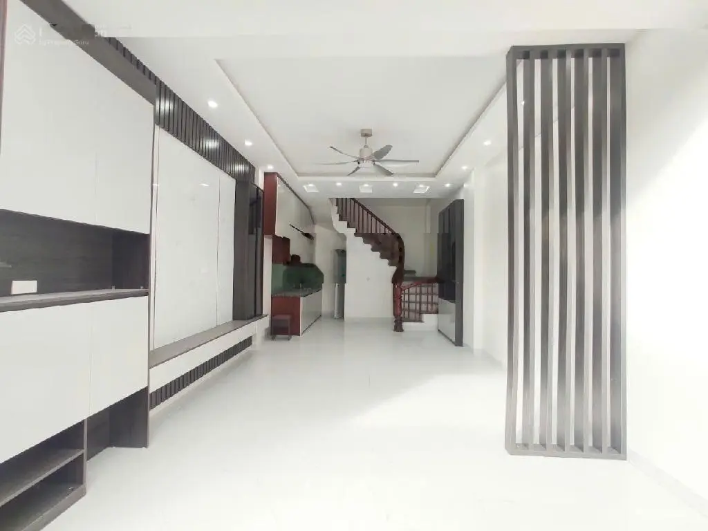 Bán nhà Nguyễn Chính 48m2, 5 tầng, MT 4m. Giá 6,5 tỷ