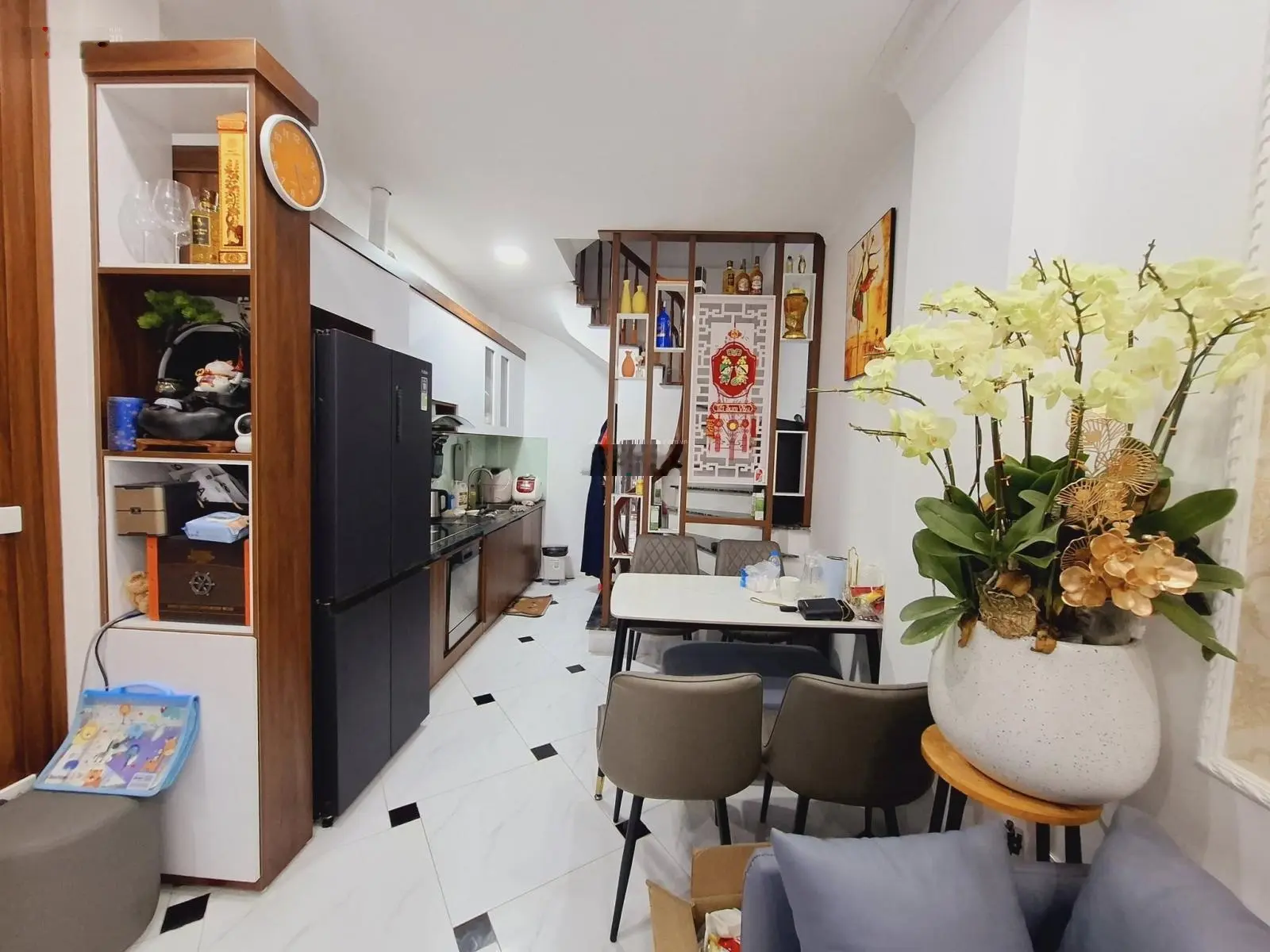 Nhà mới dân mới xây 5 tầng, 32m, ô tô tránh cách nhà 9m, chỉ 6 tỷ gần chợ hà đông