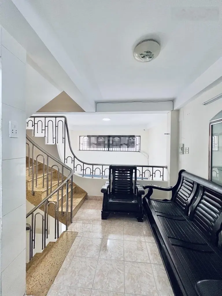 Nhà 6 tầng BTCT, Lạc Long Quân, phường 8, Tân Bình 45 m2, 7 PN 4,2m X 11m chỉ có 6,95 tỷ .