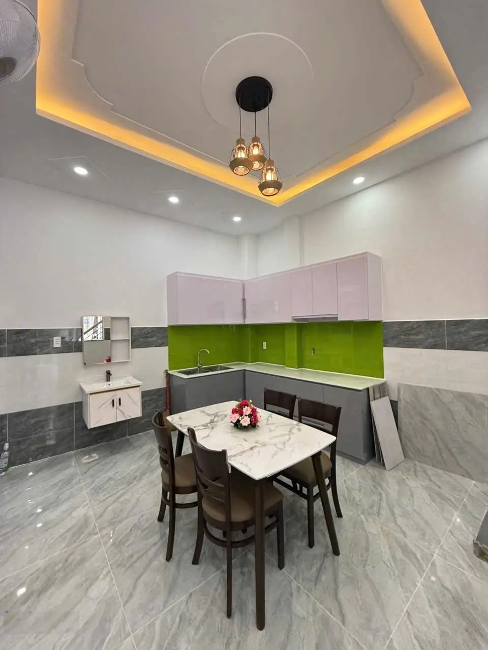 Bán nhà 4x10 m, nở hậu 6m, liền kề Gò vấp, vị trí trung tâm sầm uất nhất Q12.