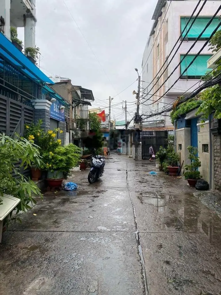 Hơn 8 tỷ - nhà 4 tầng - TT Quận 7 - 75m2 hẻm 6m - ô tô tới nhà - nhà đẹp, thoáng sáng như cung điện