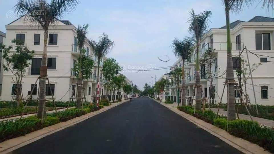 Bán căn nhà phố Sim City hoàn thiện nội thất, giá chỉ 6,5 tỷ