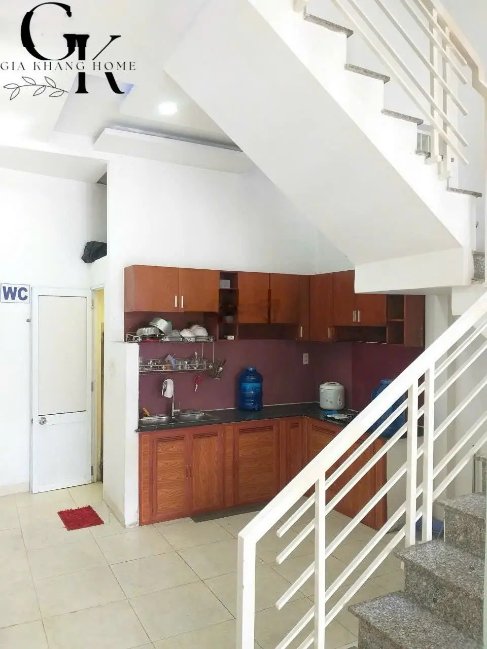 Cần bán nhà mặt phố Nguyễn Thị Minh Khai đang có sẵn dòng tiền giá chỉ 9 tỷ Gần Biển Nha Trang