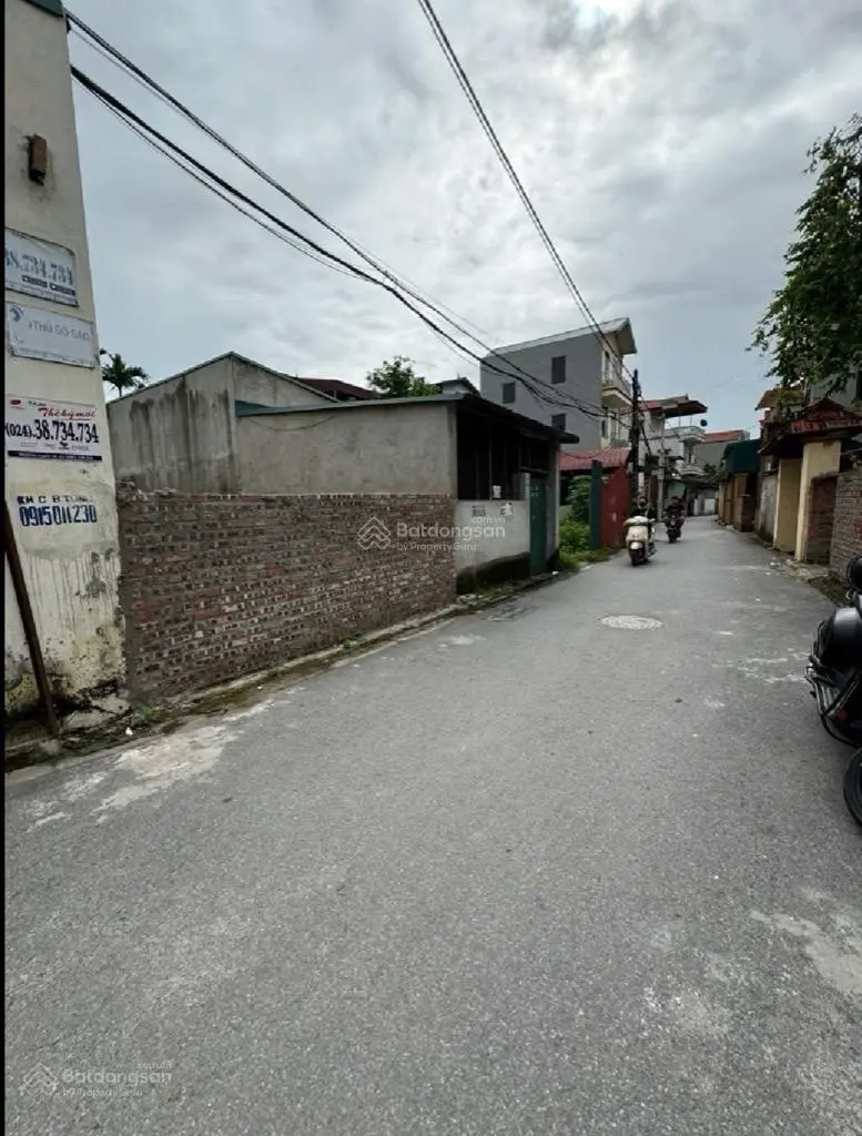 *Bát Khối - Đông Dư* ngõ 8 gần đê- 147m MT 8,4m - ô tô đi + ngõ thông* ở và để dành