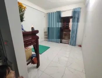 Bán nhà phố Trịnh Đình Cửu, phân lô ô tô 4 chỗ đỗ cửa, vài bước ra phố, nhà dân xây 4t chắc chắn