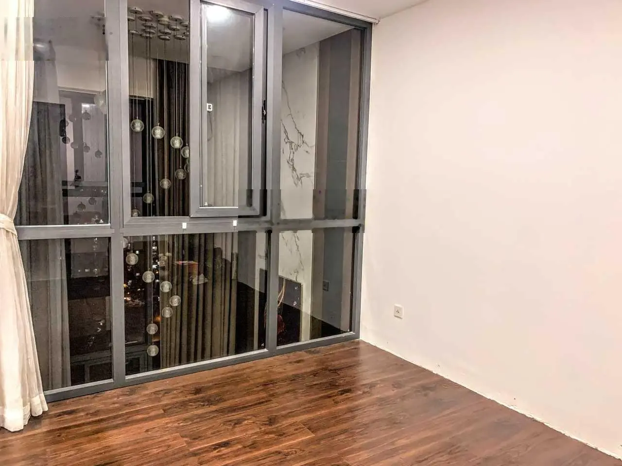 Hàng VIP cần bán gấp căn Duplex Emerald 3PN - 2WC nội thất xịn bắt mắt, căn góc hướng đón gió