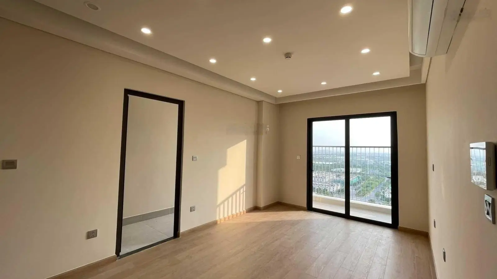Bán căn hộ 2PN+ , DT 80m2 tại Moonlight 1 KĐT An Lạc Green Symphony, view hồ & công viên