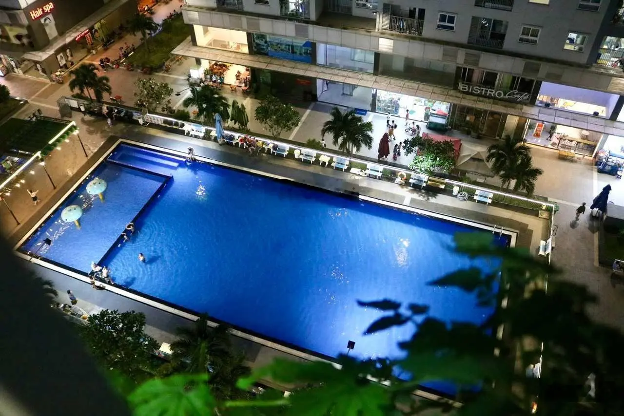 Bán DT 50m2 - sổ hồng sẵn - 1,650 tỷ full đồ nội thất