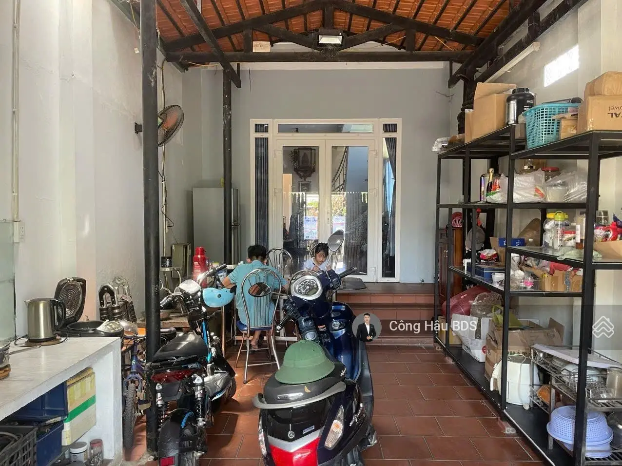 Nhà Lầu Trệt- Sổ Hoàn Công. DT: 106M2. (4x 26.5M). Đường nhựa 5M Thông. Cách QL 1K chỉ 100M.