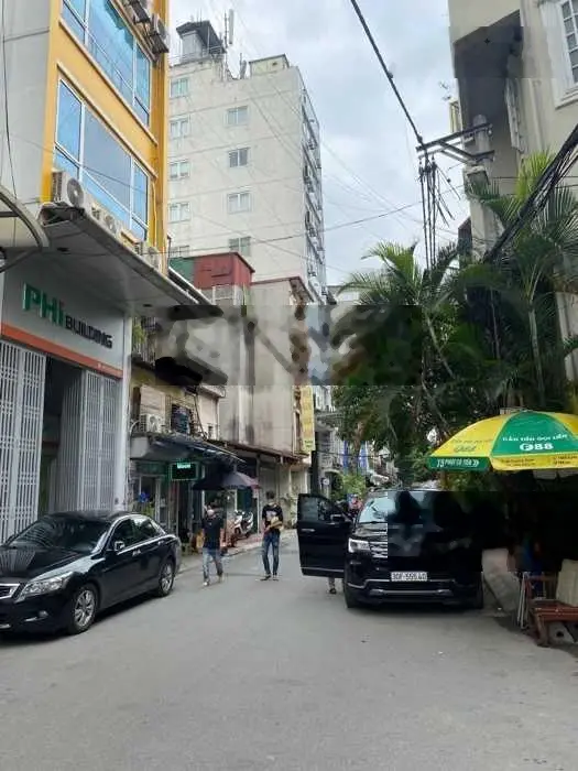 Ngõ 27 Đại Cồ Việt ô tô 7 chỗ vào nhà, thông KD, lô góc, mặt tiền bề thế, trước nhà ba ô tô tránh