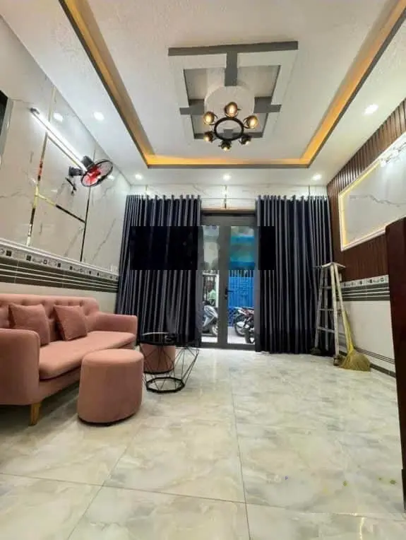 Giảm mạnh bán gấp căn nhà Bàn Cờ, Quận 3 chỉ 3tỷ890/50m2, 1 trệt 2 tầng,Khu an ninh.Tiện KD.Sổ ngay