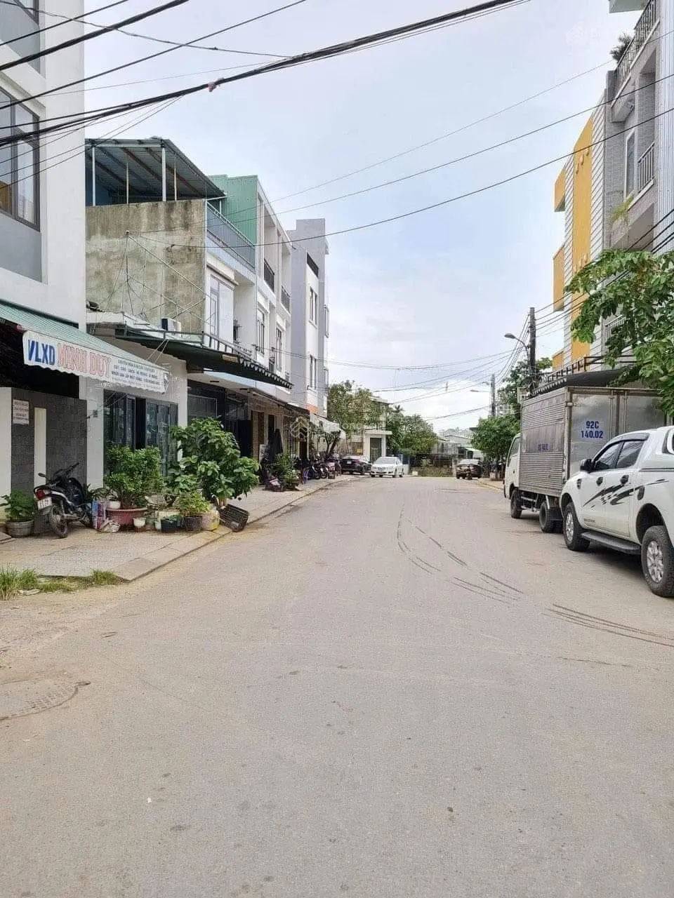 Nhà Tứ Hiệp 35m2, mới xây, Ô tô đỗ cổng, kinh doanh