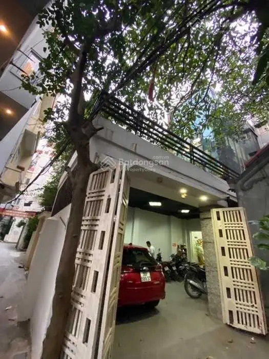 Bán nhà phố Nguyễn Đình Hoàn Quận Cầu Giấy, Hà Nội đang kinh doanh dòng tiền ổn định giá rẻ