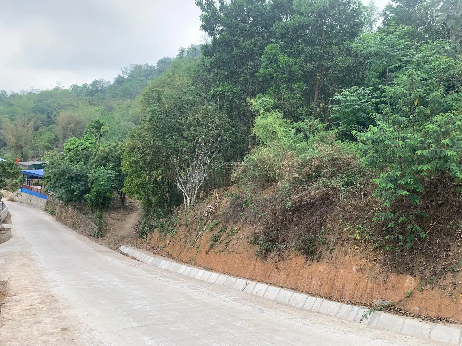 Bán 3200m2 thổ cư 400m2 view cực đẹp tại Kỳ Sơn, TP Hoà Bình cách đường 6 chỉ 800m