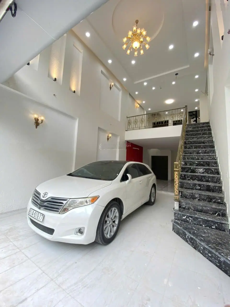 Nhà 5 lầu có thang máy - Khu bên sông Đường 17 Phạm Văn Đồng, Hiệp Bình Chánh - sát TTTM Gigamall