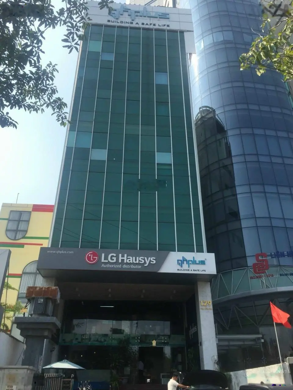 Bán tòa nhà hầm 7 tầng khu 781 Lê Hồng Phong Quận 10 DT:14x20m giá 59 tỷ