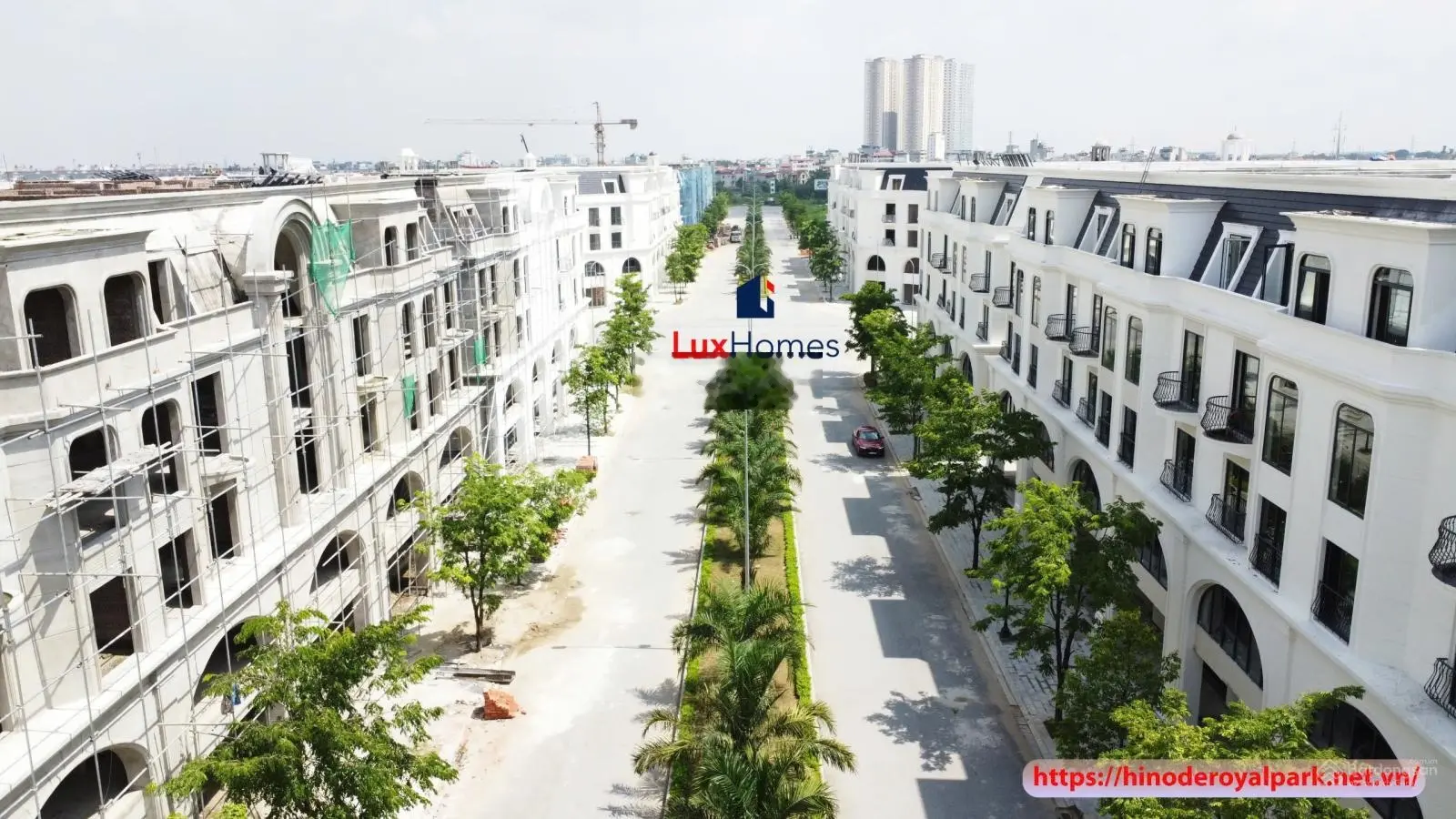 Chính chủ cần bán gấp căn Lk15 đường 17m, view Biệt thự, gần hồ, DT 100m2, giá 16 tỉ lh 0981 738 ***