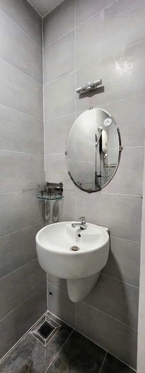 Bán Nhà 18 Đường Nguyễn Cảnh Chân,Phường Cầu Kho ,Quận 1 . LH 0903070684