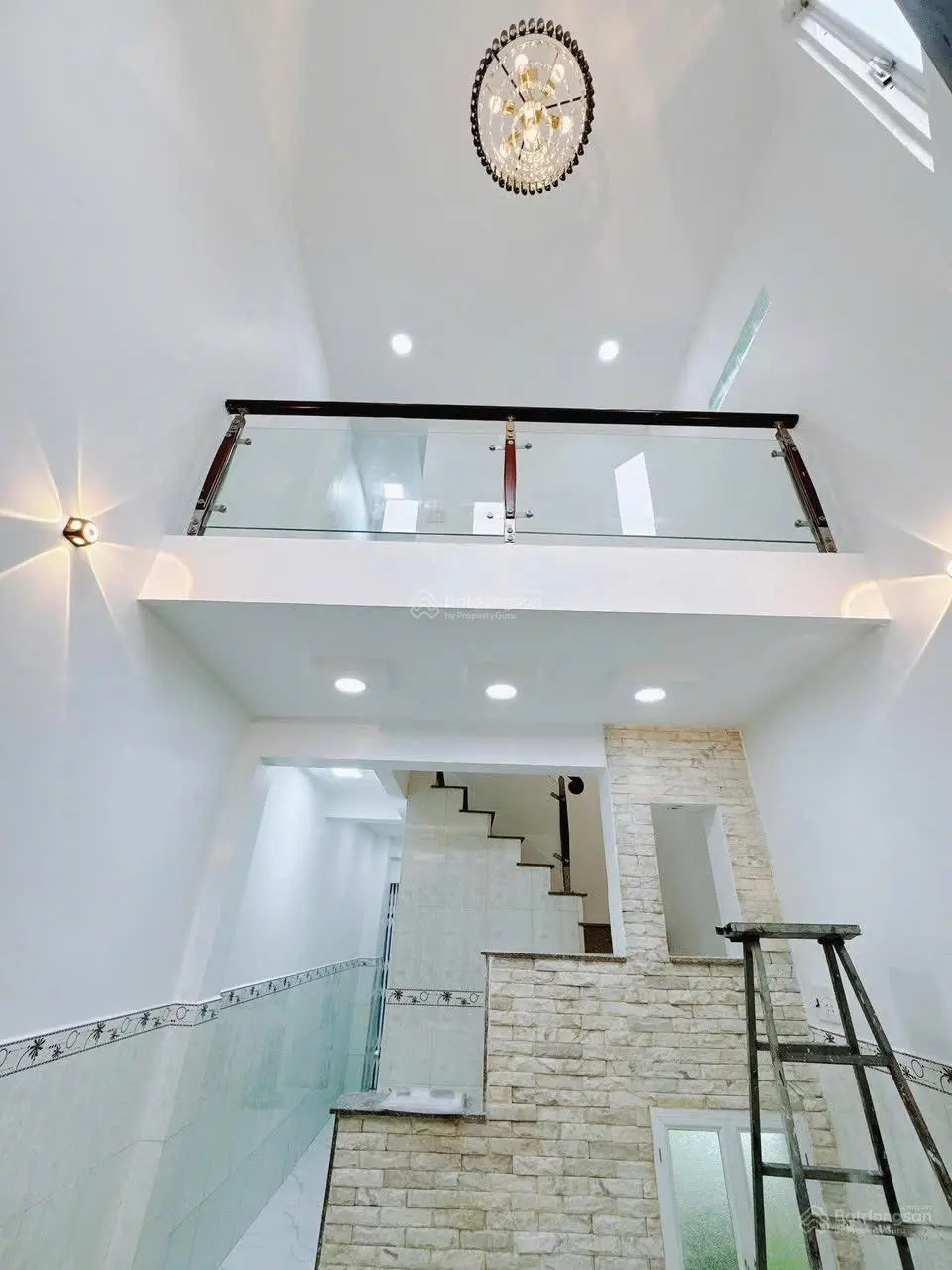 Bán nhà Bến Vân Đồn, Quận 4, 3 tầng - Giá 4,150 tỷ