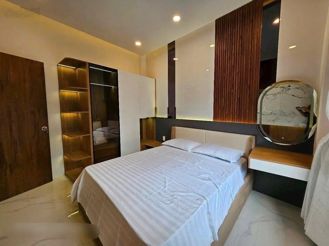 Bán Nhà Biệt Thự Mini Góc đẹp tại Nguyễn Chí Thanh, Lái Thiêu, Thuận An, Bình Dương, 4,9 tỷ, 141m2