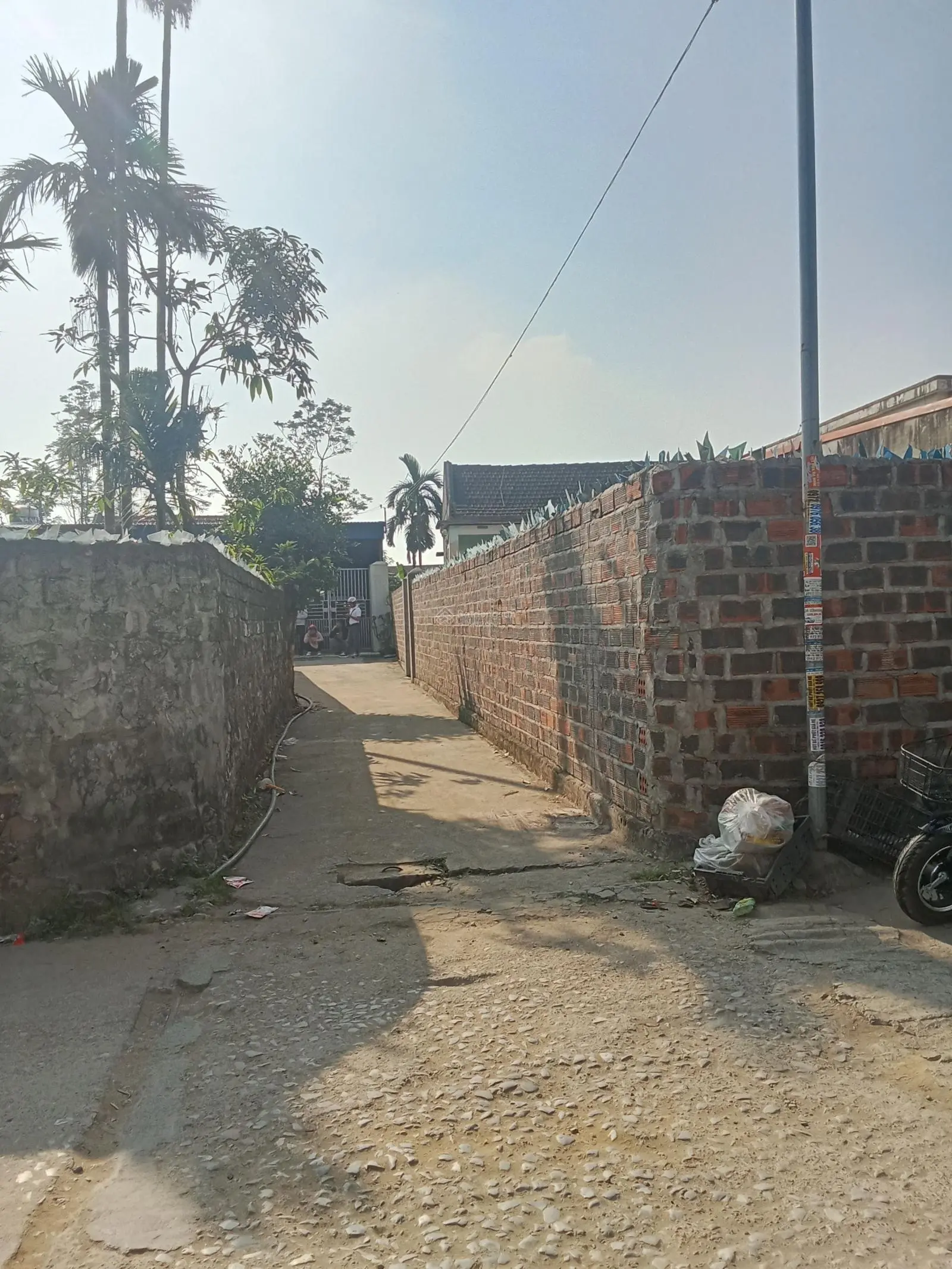 Bên em ra 4 F0 Thủy Triều - Thủy Nguyên - Hải Phòng. Diện tích: 60m2, ngang: 4 - 5,9m. Giá: 9xxtr