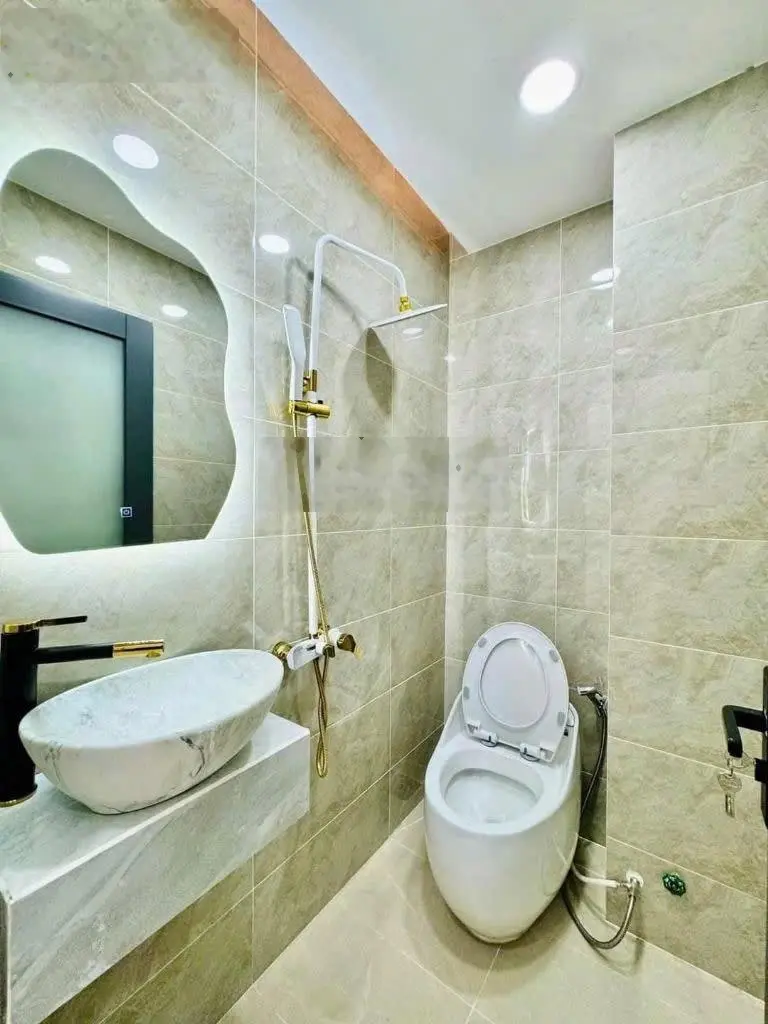 Cc bán gấp nhà mới SHR đúc BTCT 2,5 tấm vào 1 sẹc Mã Lò 7m - 2PN - phòng thờ - sân thượng