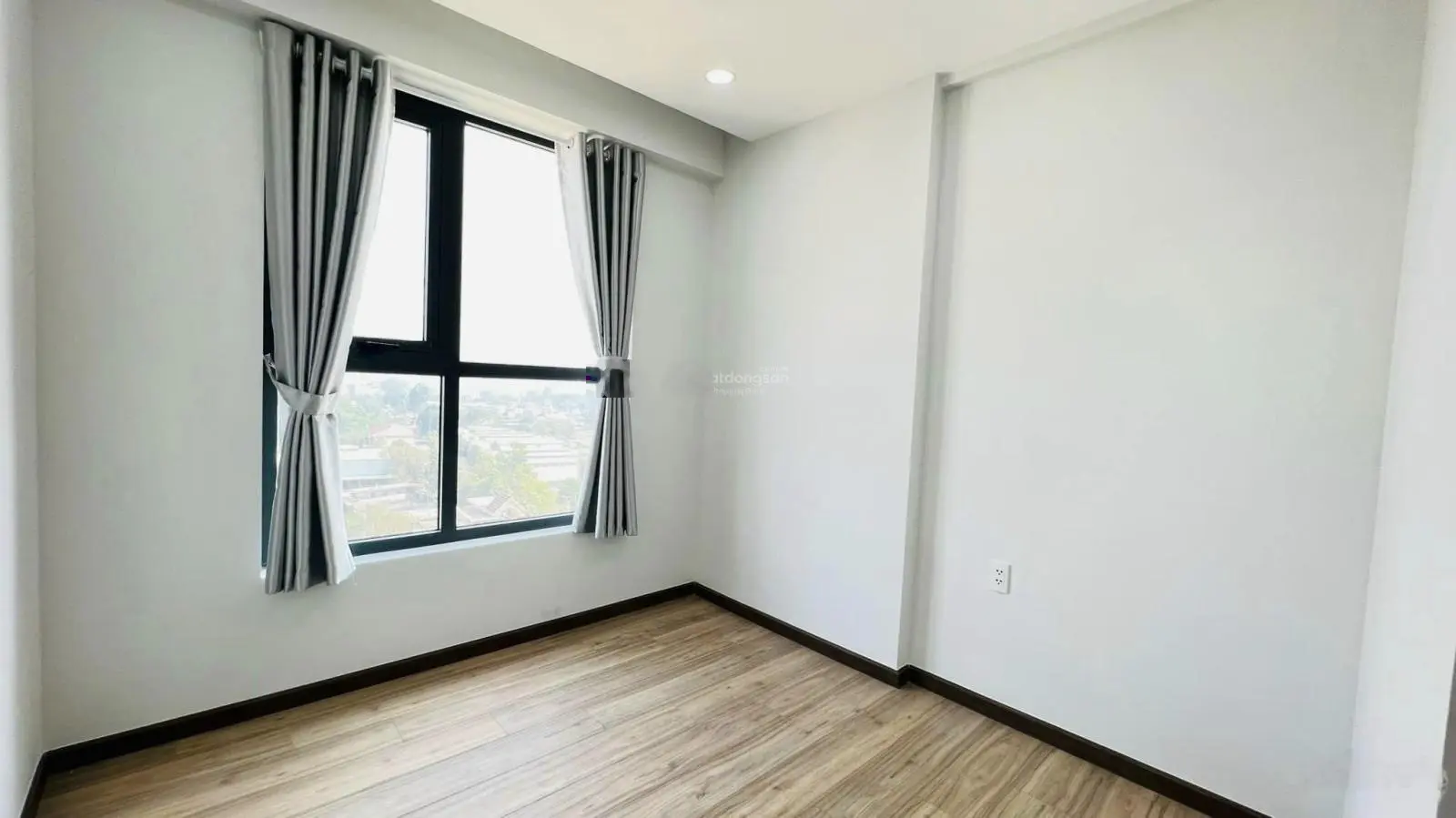 Chính chủ cắt lỗ - cần bán gấp 2PN 2WC - 51,33m2 - Bcons Plaza - Giá chỉ 1 tỷ 7 bao trọn thuế phí