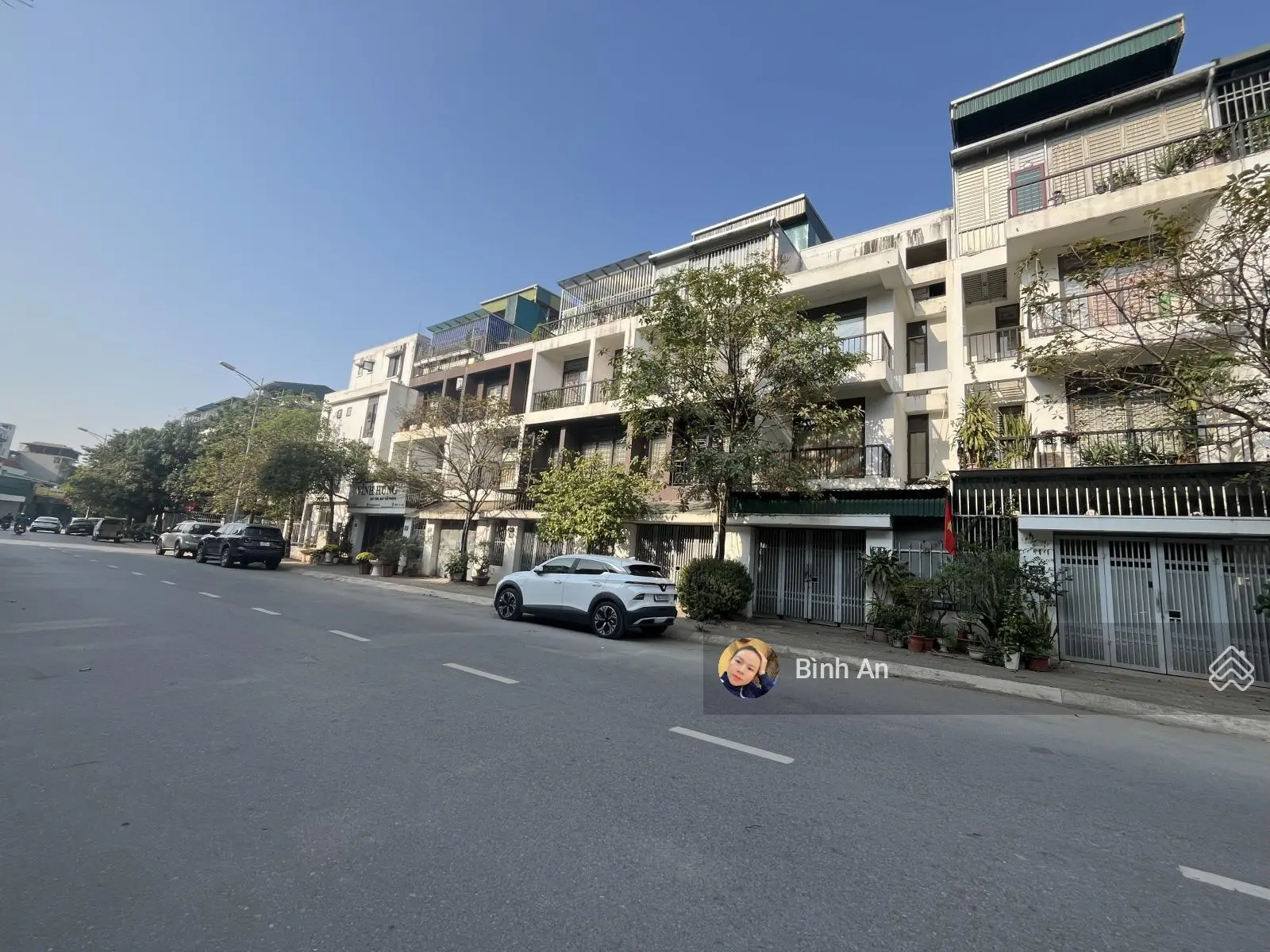 Bán gấp nhà phân lô Ao Sào vị trí đẹp khu vực trung tâm quận hoàng mai diện tích 75m 22 tỷ.