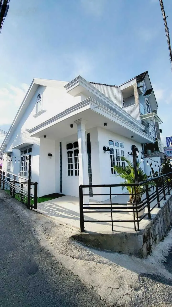 Góc 3MT hẻm 27 Lê Hồng Phong 8x15m CN 120m2 vuông vức 2 tầng view thoáng đẹp đang có dòng tiền