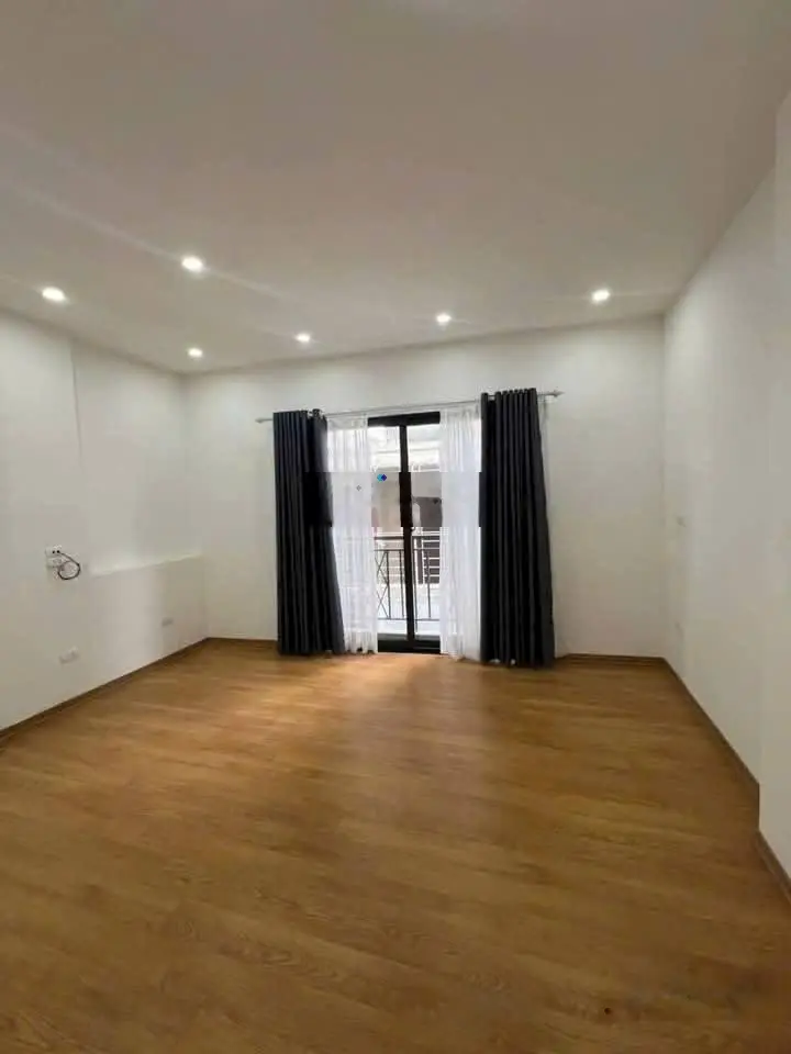 Nhà Đẹp Thang Máy Phố VIP Thái Hà, Đống Đa 33m, 6 tầng, mt 7m, giá 13.2 tỷ.