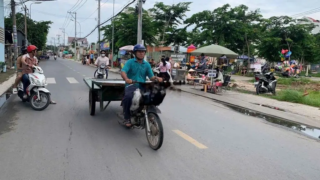 Đất thổ cư MT đường võ thị hồi ngay khu tái định cư , gần GX bùi môn