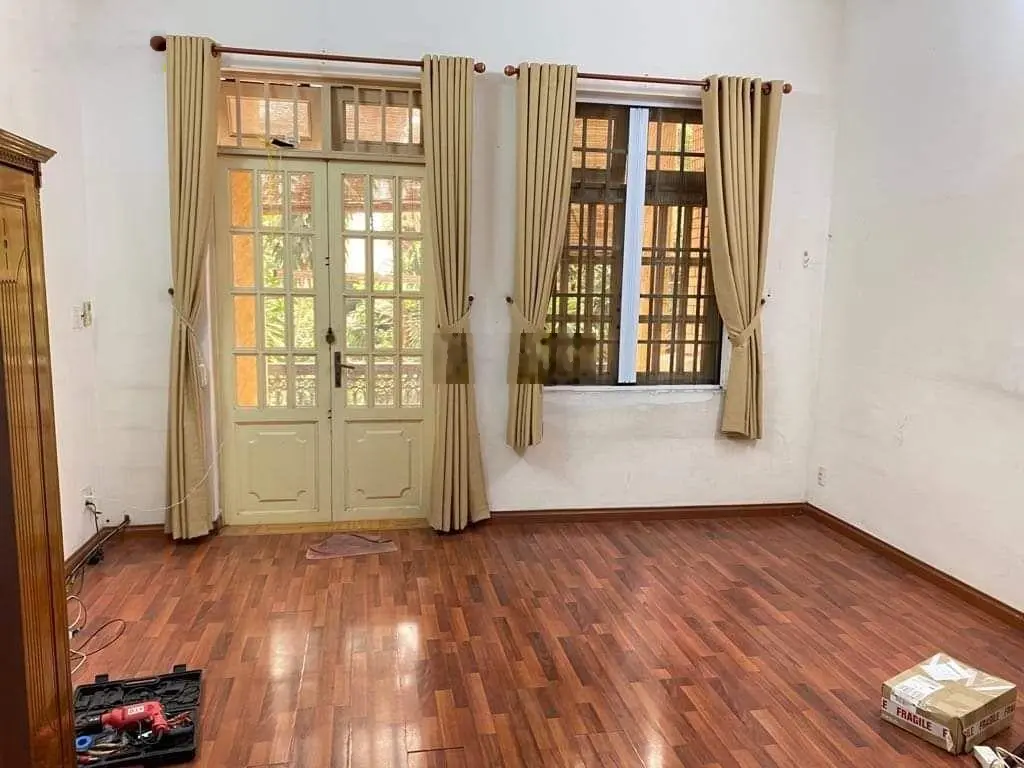 Khu Hoàng Văn Thụ, khu vip KS Đệ Nhất, 4 tầng, 72m2, ngang 5m, Kinh Doanh, cty - giá 10 tỷ hơn