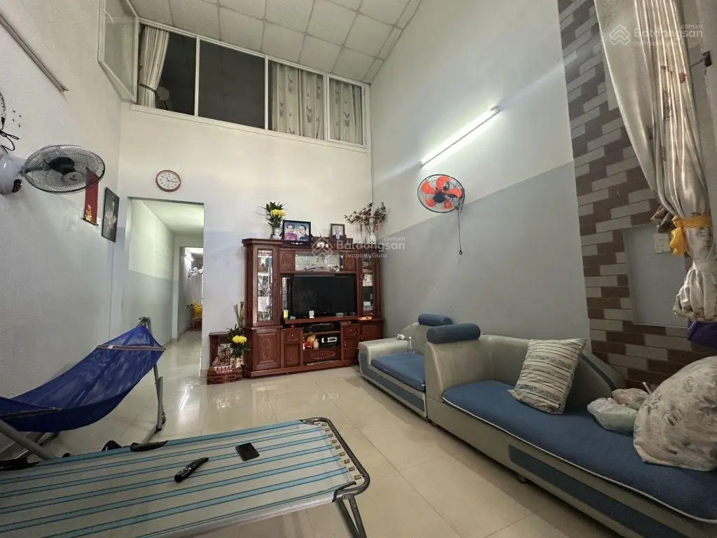 Bán gấp nhà dương thị mười - 72m2- 2 tầng- hẻm 6m- 4,5 tỷ